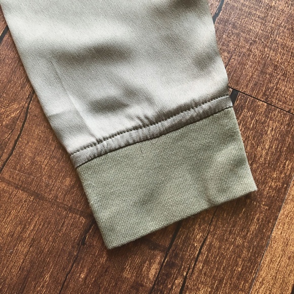 LOFT • Button Back Blouse in Olive Green - Picture 7 of 8